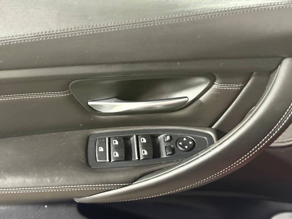 Used 2016 BMW M3 RWD image 23