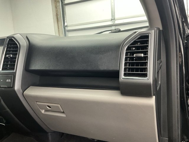 Used 2016 Ford F150 XLT w/ Equipment Group 302A Luxury image 10