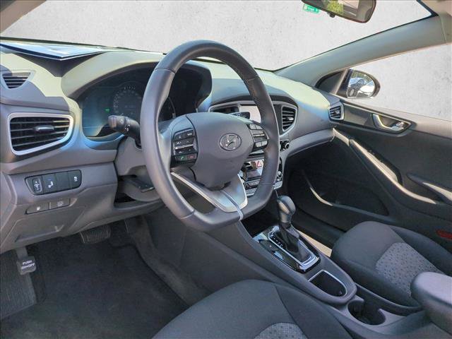 Used 2017 Hyundai Ioniq SEL FWD image 10