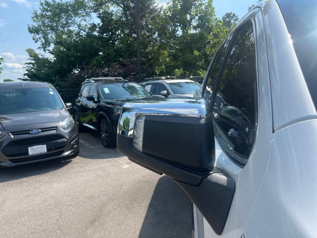 Used 2022 GMC Sierra 1500 SLT AWD/4WD image 39