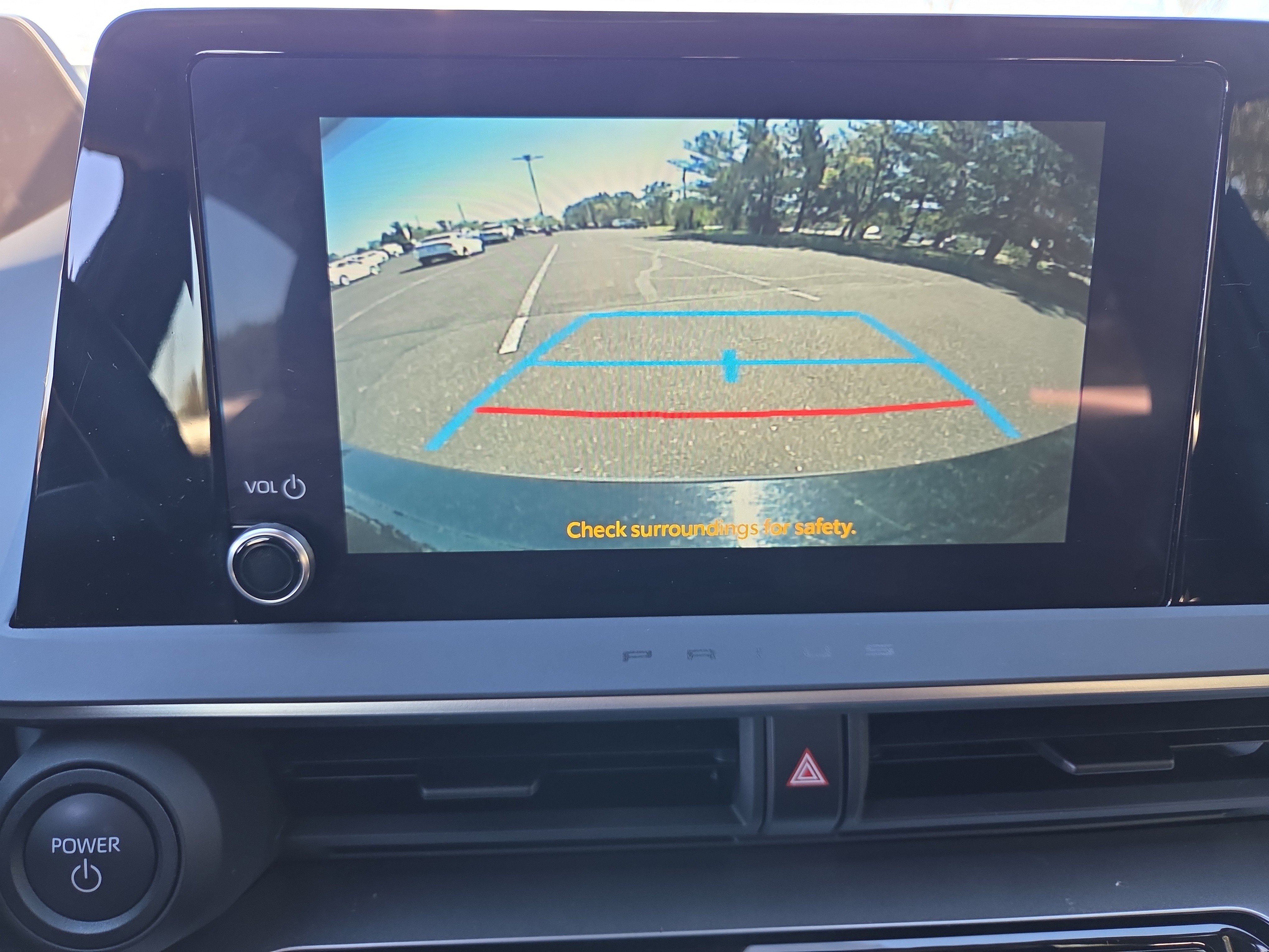 Certified 2025 Toyota Prius LE FWD image 22
