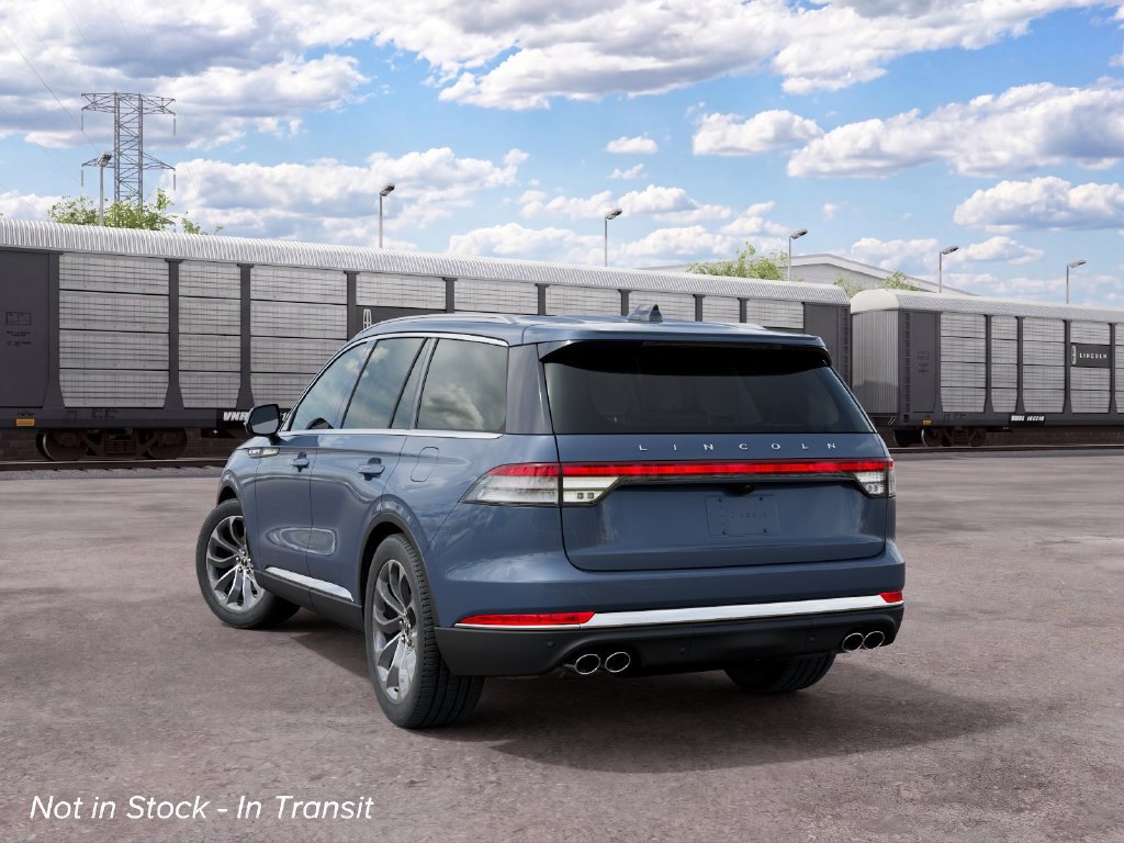 New 2027 Lincoln Aviator AWD image 8