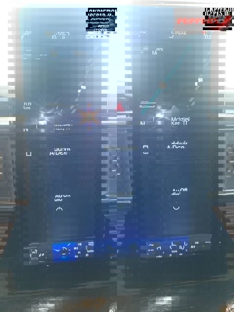 Used 2023 Ford Explorer Limited w/ Limited Technology Package image 23