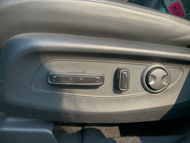 Used 2025 Honda CR-V EX-L image 14