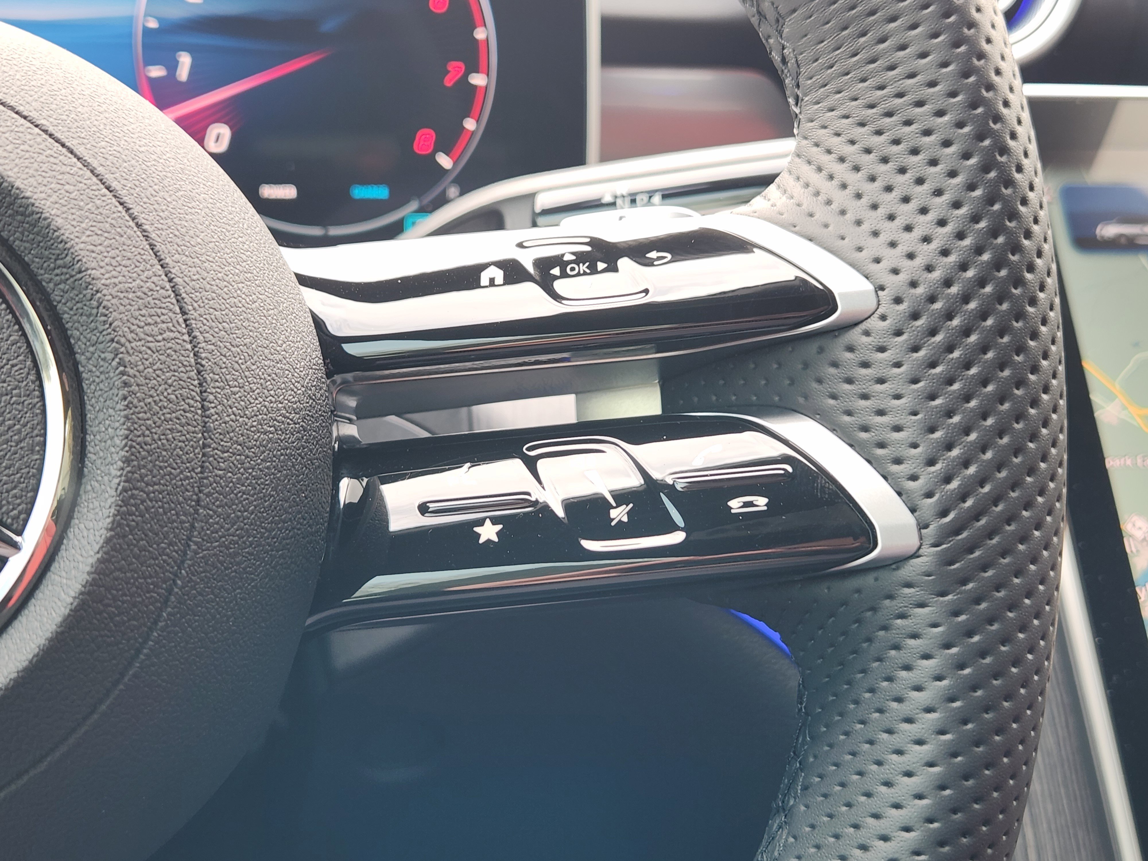 Used 2024 Mercedes-Benz CLE 450 4MATIC Cabriolet image 29