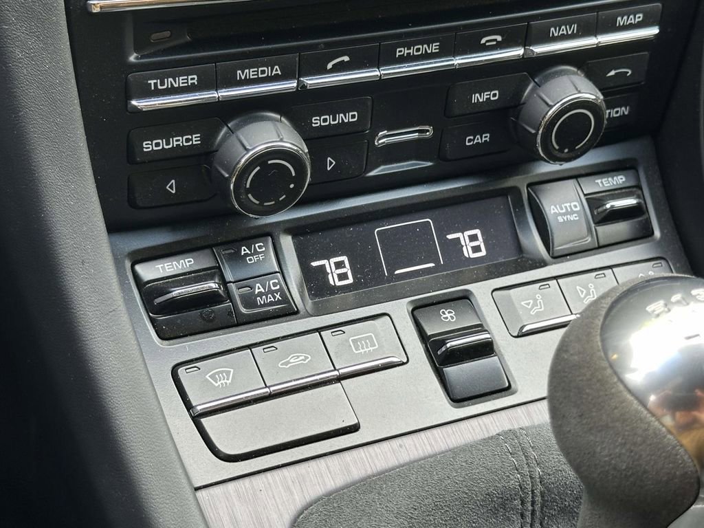 Certified 2016 Porsche Boxster Spyder RWD image 28