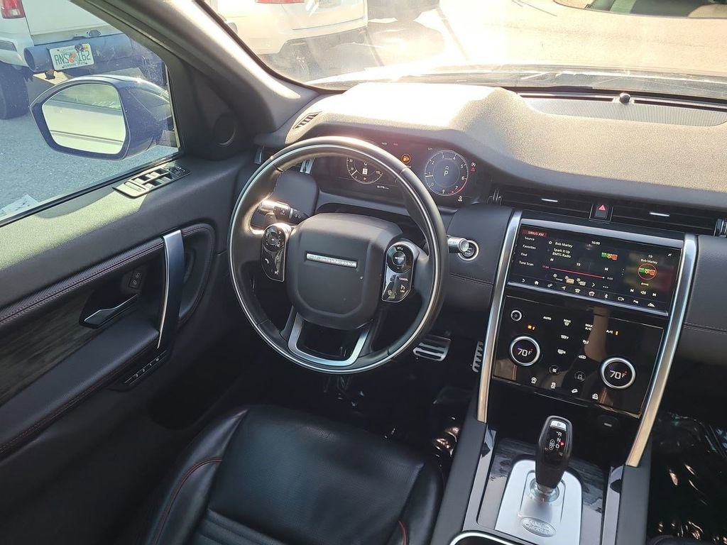 Used 2020 Land Rover Discovery Sport SE R-Dynamic image 7