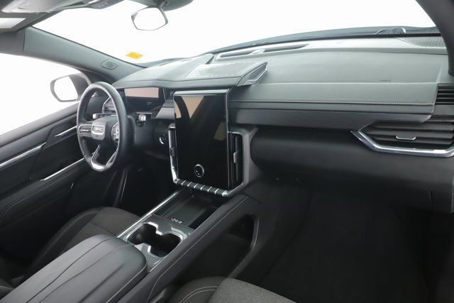 Used 2025 GMC Acadia Elevation image 31