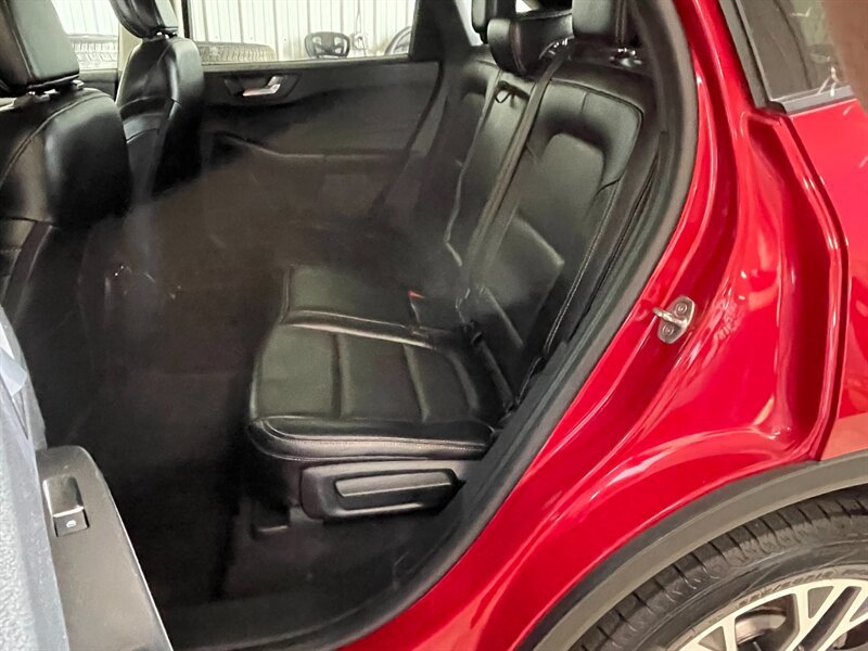 Used 2021 Ford Escape SEL AWD/4WD image 18