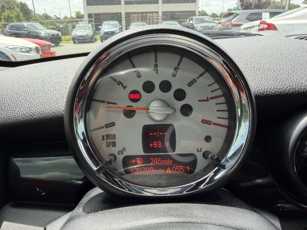Used 2010 MINI Cooper John Cooper Works FWD image 17