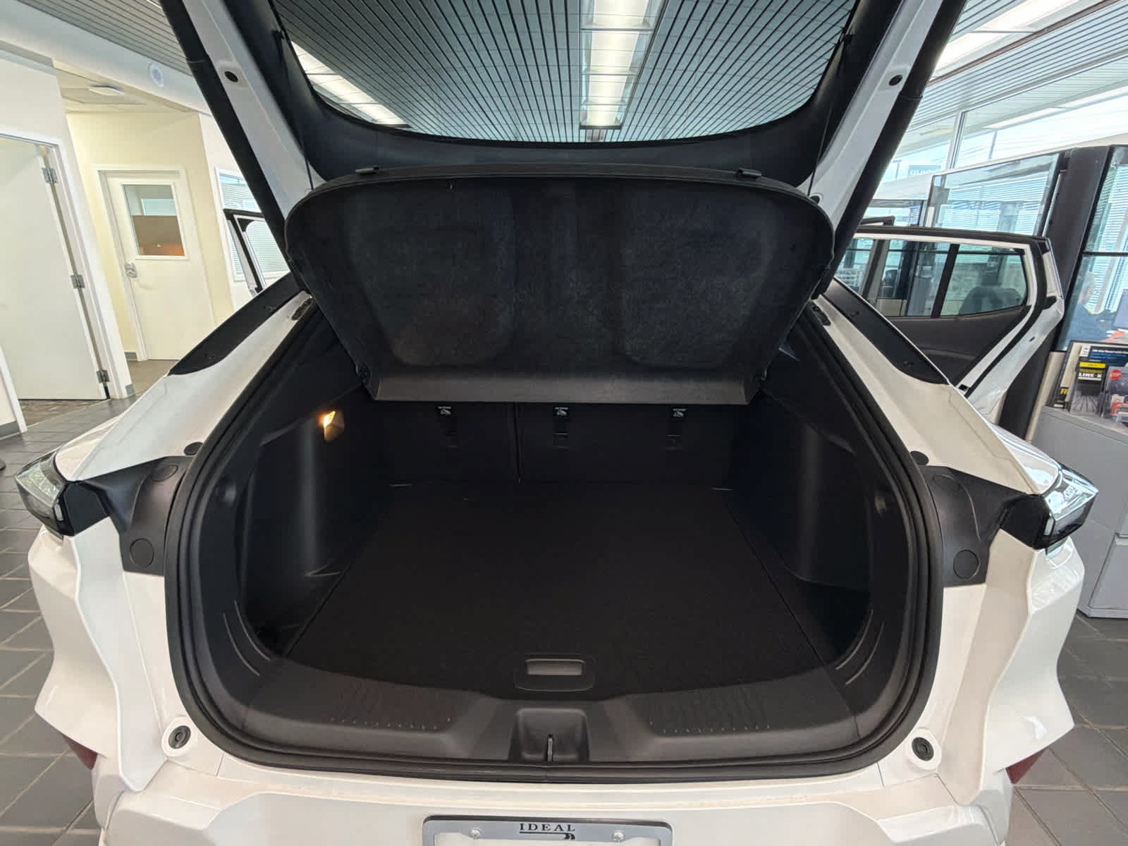 New 2026 Buick Envista Avenir FWD image 14