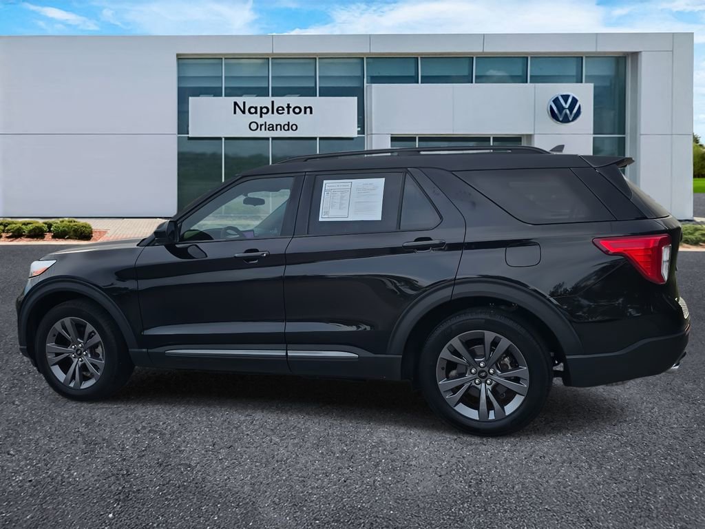 Used 2024 Ford Explorer XLT w/ Equipment Group 202A image 8