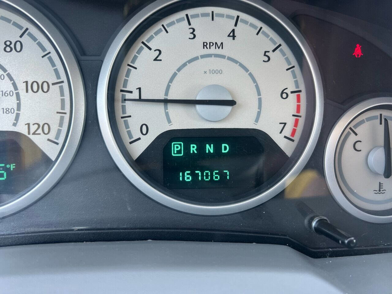 Used 2010 Chrysler Town & Country Touring image 21