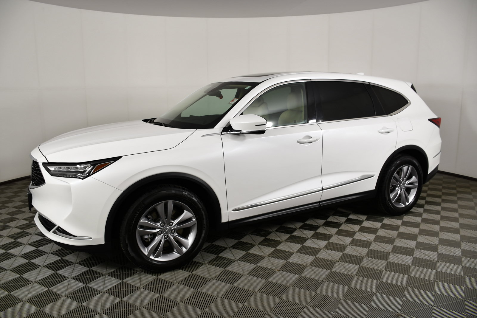 Used 2024 Acura MDX SH-AWD image 9
