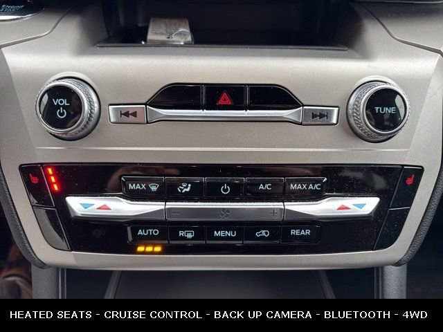 Used 2022 Ford Explorer XLT w/ Class IV Trailer Tow Package image 25