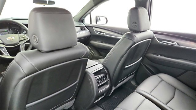 Certified 2024 Cadillac XT5 Luxury image 19