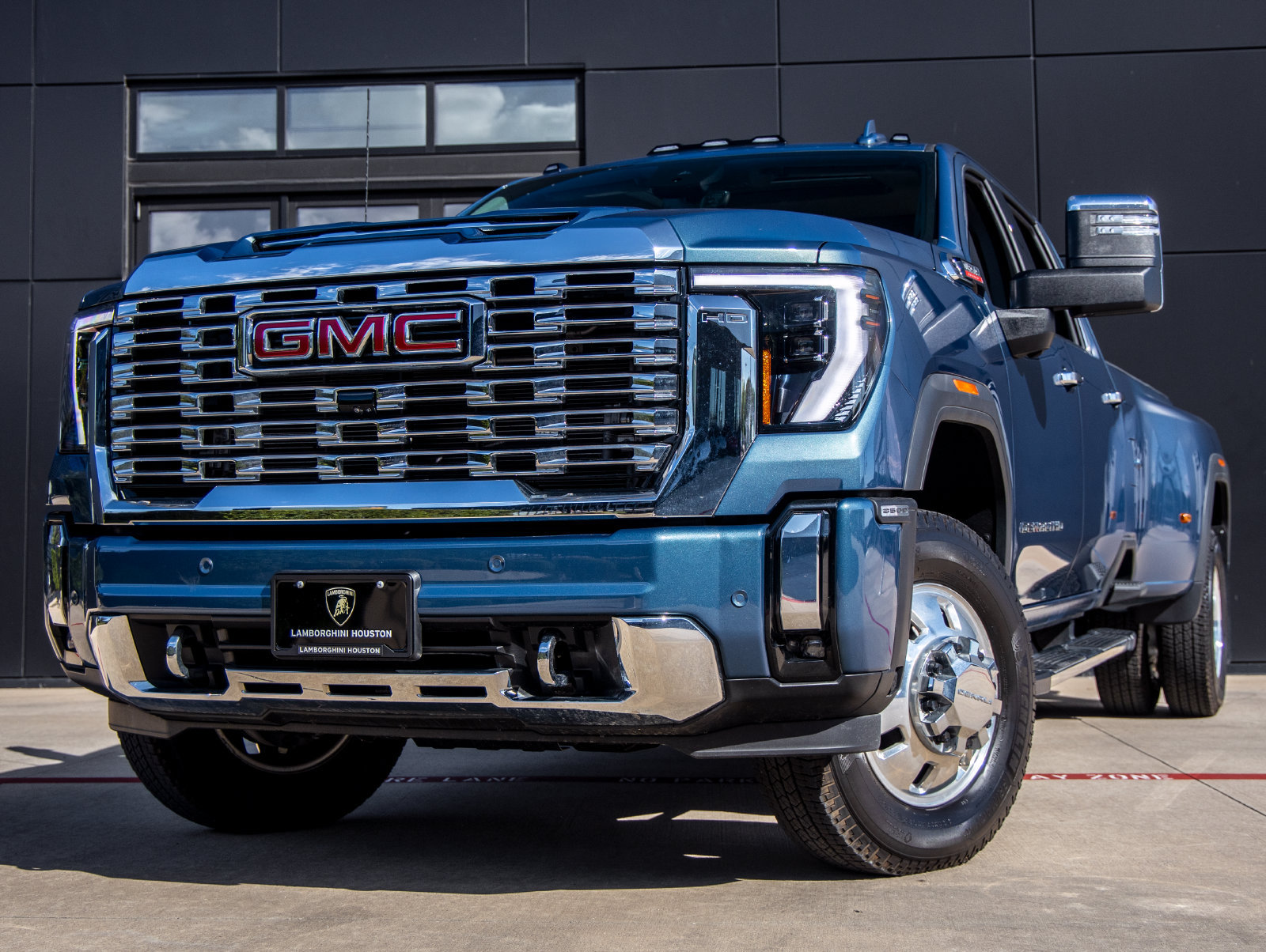 Used 2026 GMC Sierra 3500 Denali w/ Denali Reserve Package