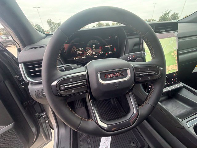 New 2027 GMC Terrain AT4 w/ LPO, Black Badging Package AWD/4WD image 13
