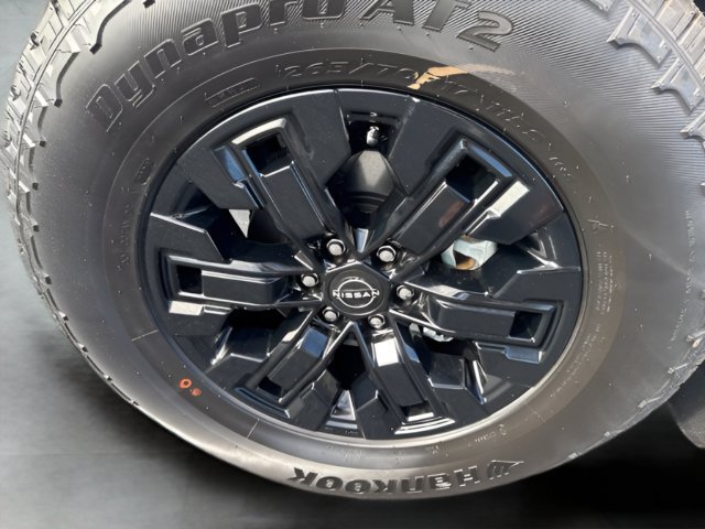 New 2027 Nissan Frontier SV w/ SV Convenience Package AWD/4WD image 9