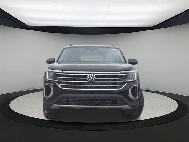 New 2025 Volkswagen Atlas SE image 2