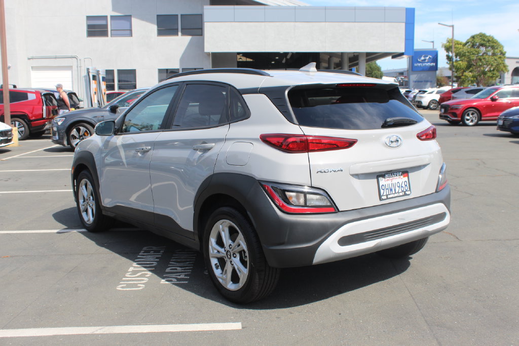 Used 2023 Hyundai Kona SEL FWD image 9