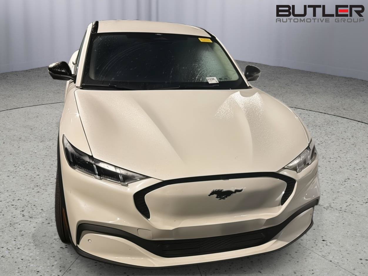 Used 2025 Ford Mustang Mach-E Select RWD image 4