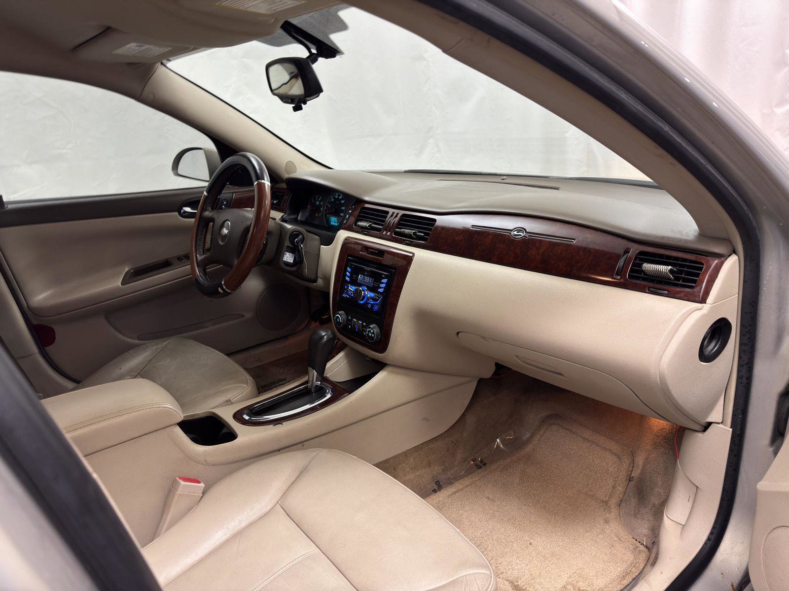 Used 2008 Chevrolet Impala LT w/ Luxury Edition Package image 33