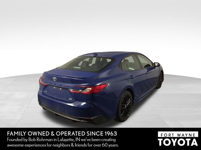 Used 2025 Toyota Camry SE image 7