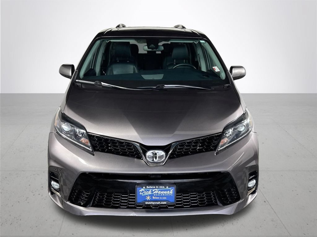 Used 2020 Toyota Sienna SE w/ SE Preferred Package AWD/4WD image 3