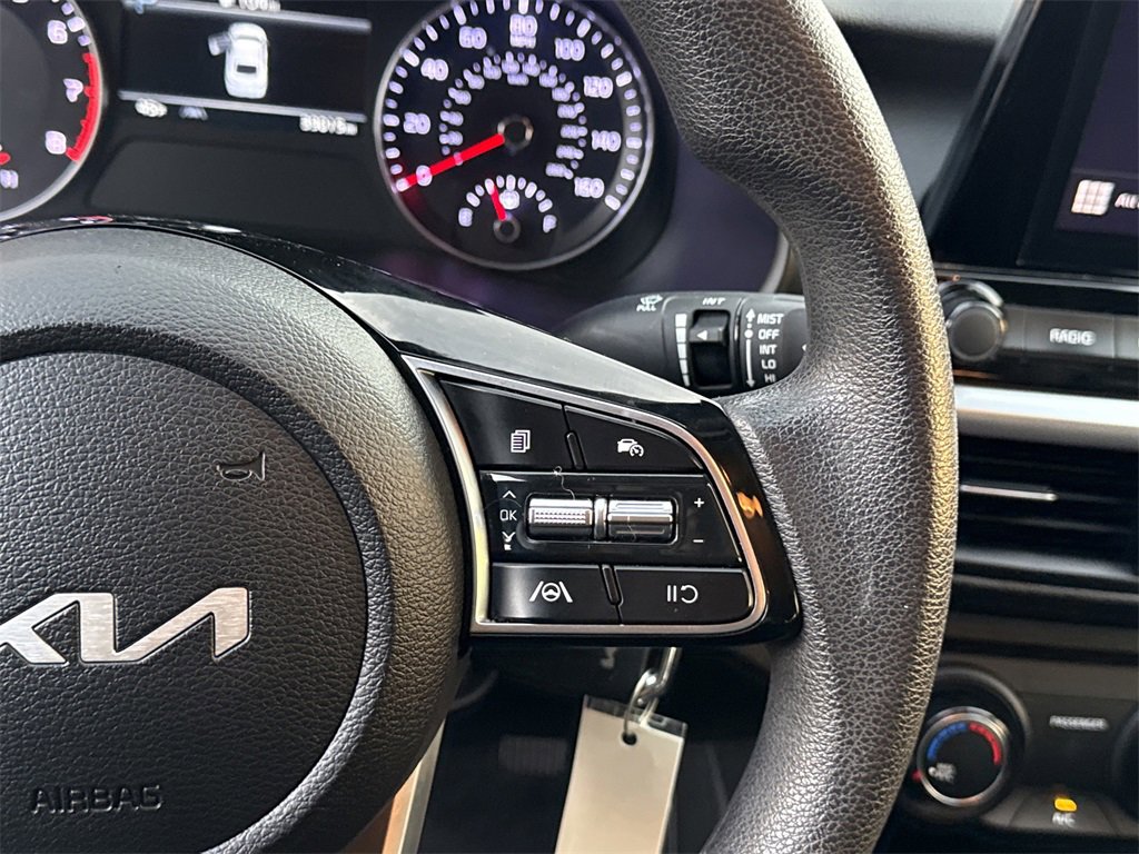 Used 2022 Kia Forte LXS w/ LXS Technology Package image 30