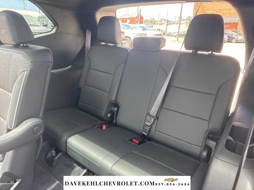 Used 2025 Buick Enclave Sport Touring w/ Power Package AWD/4WD image 29