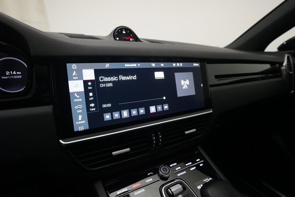 Used 2021 Porsche Cayenne image 21