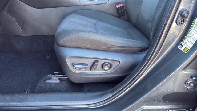 Used 2024 Toyota RAV4 XLE AWD/4WD image 15