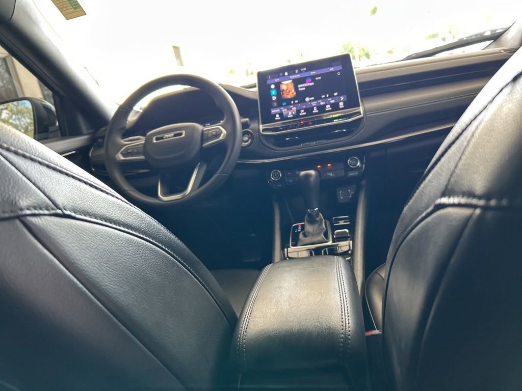 Used 2023 Jeep Compass Altitude image 28