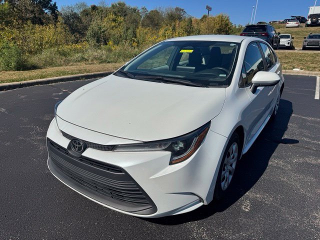 Used 2025 Toyota Corolla LE FWD image 7