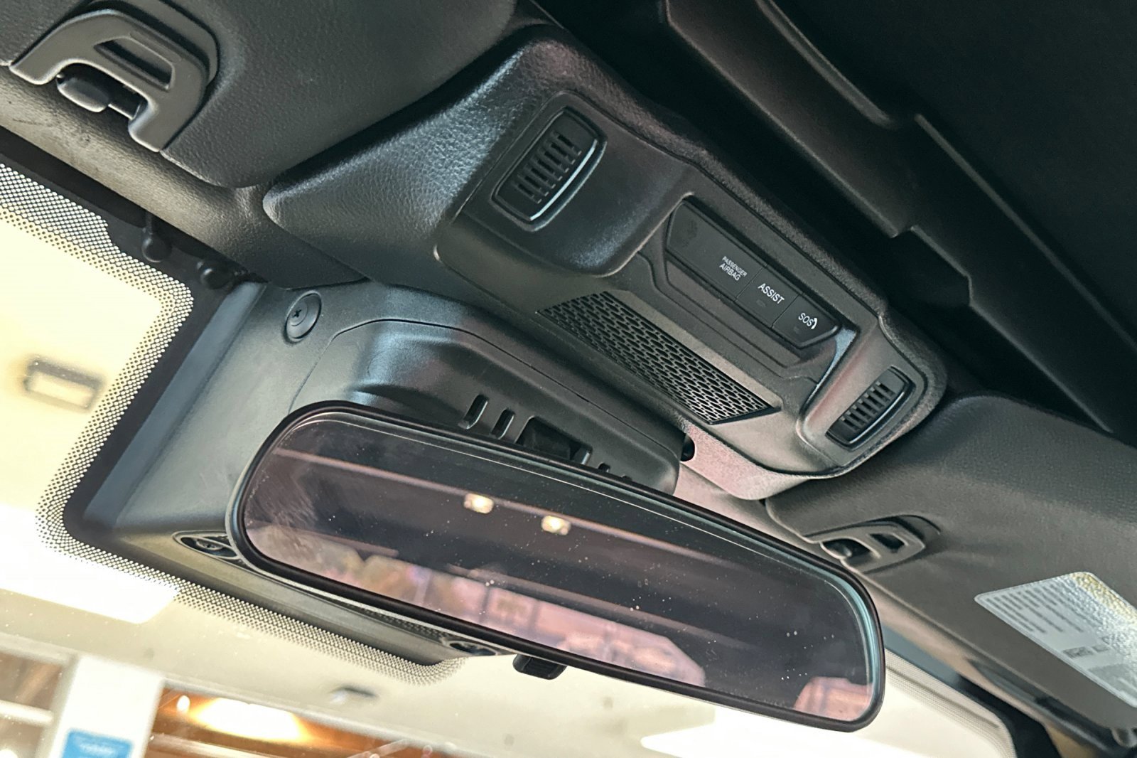 Used 2024 Jeep Wrangler Rubicon w/ Convenience Group image 24