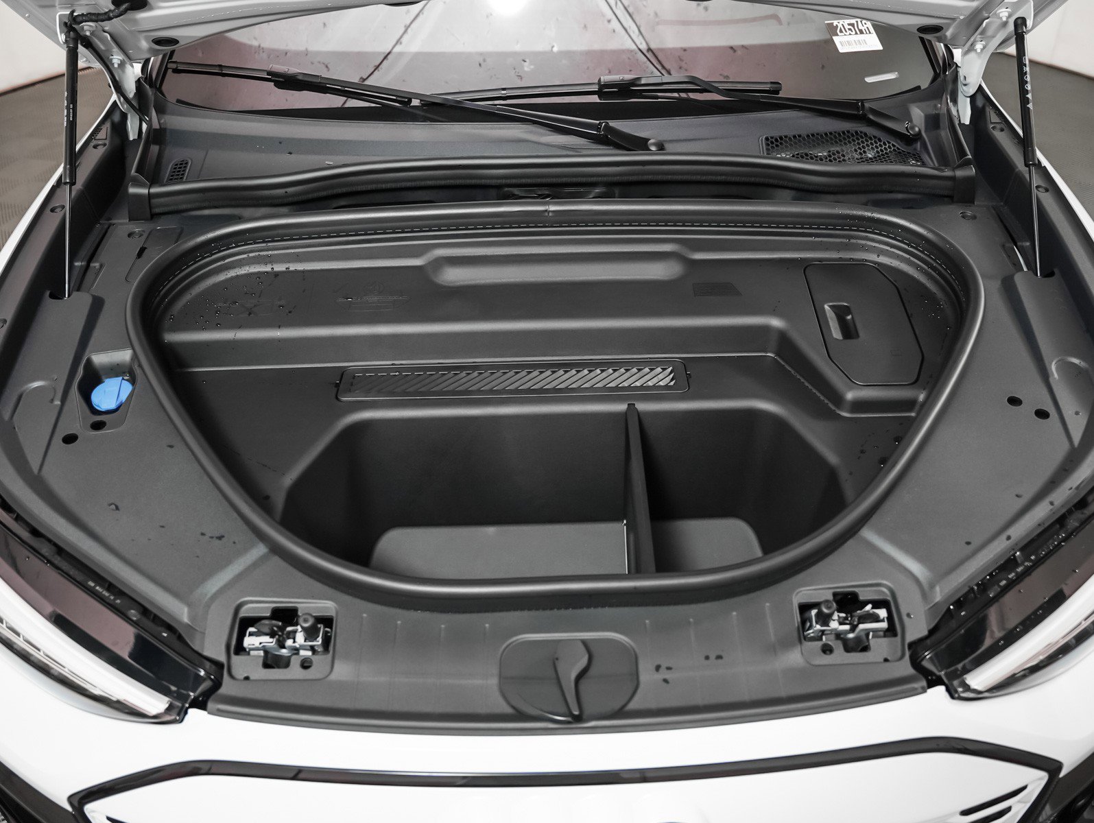 New 2025 Audi SQ6 e-tron Premium Plus image 4