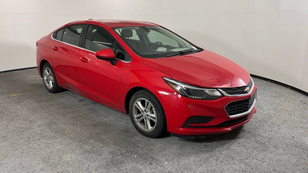 Used 2017 Chevrolet Cruze LT w/ Convenience Package image 32