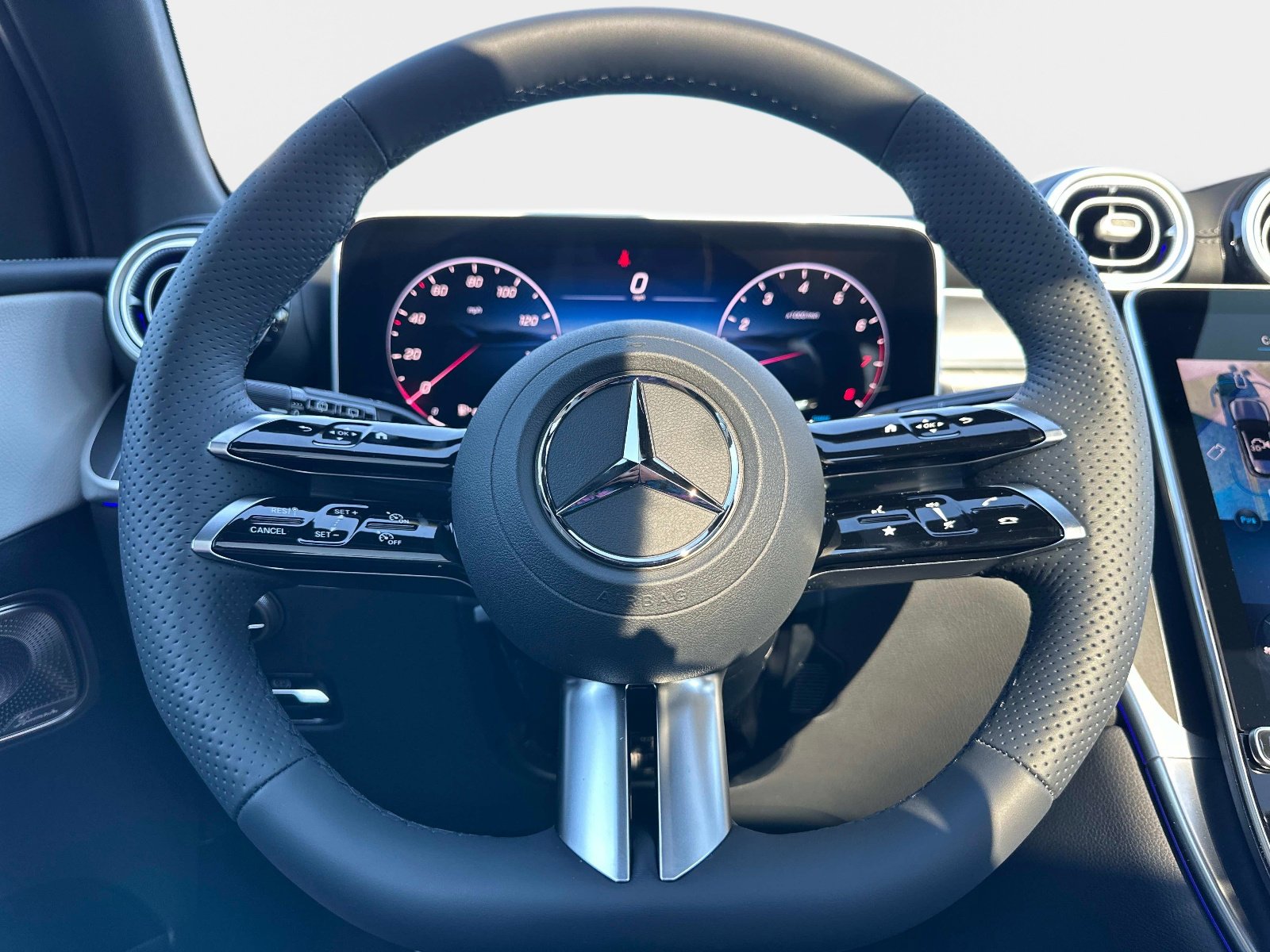 New 2026 Mercedes-Benz GLC 300 image 28