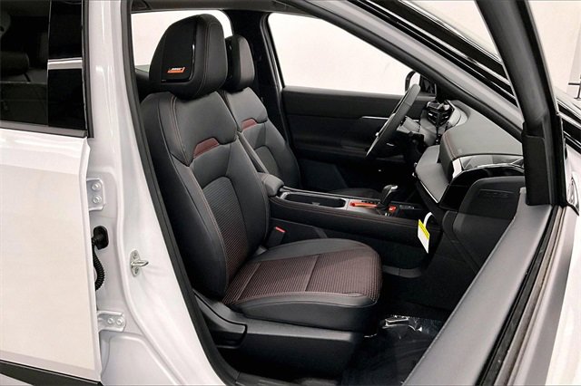 New 2026 Nissan Kicks SR w/ SR Premium Package image 36