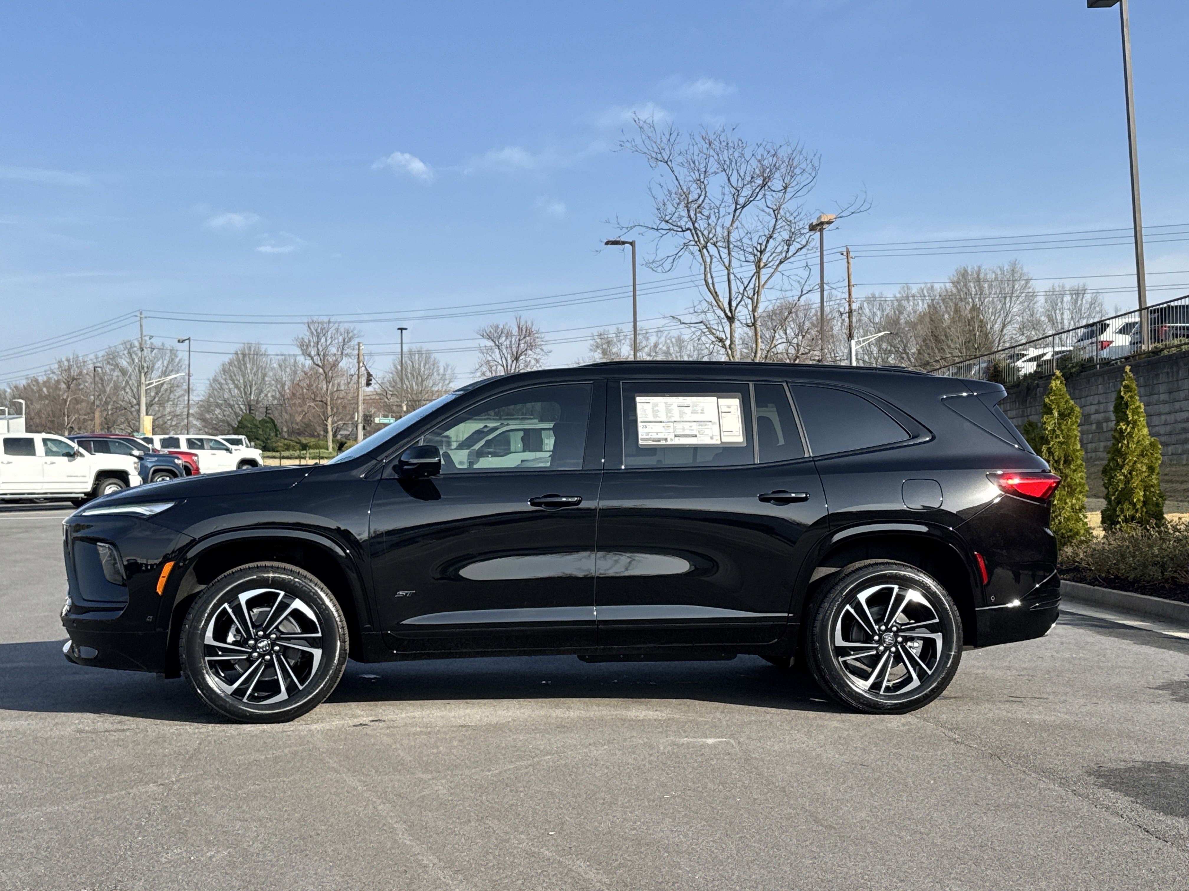 New 2025 Buick Enclave Sport Touring w/ Super Cruise Package image 7