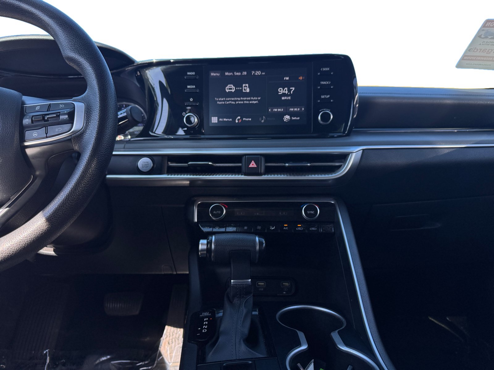 Used 2022 Kia K5 LXS FWD image 11