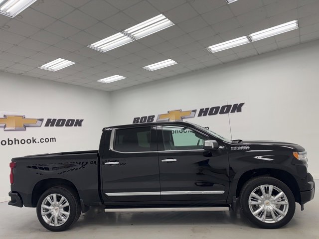 Used 2024 Chevrolet Silverado 1500 High Country image 4