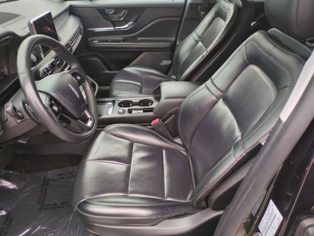 Certified 2021 Lincoln Corsair AWD image 12