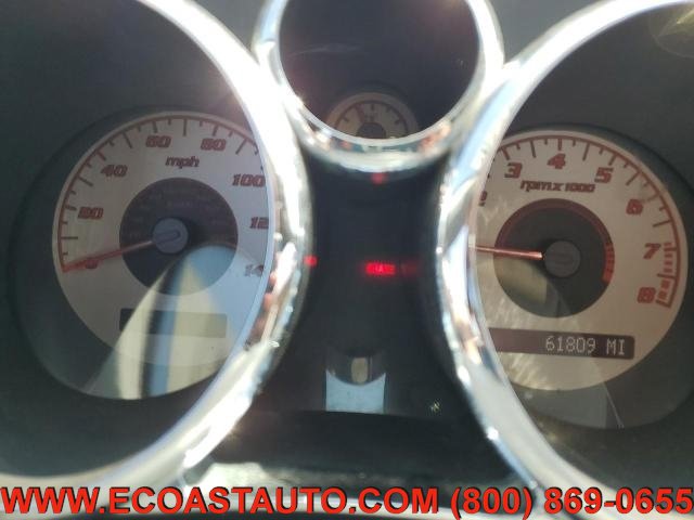Used 2006 Pontiac Solstice Convertible w/ Premium Package RWD image 11