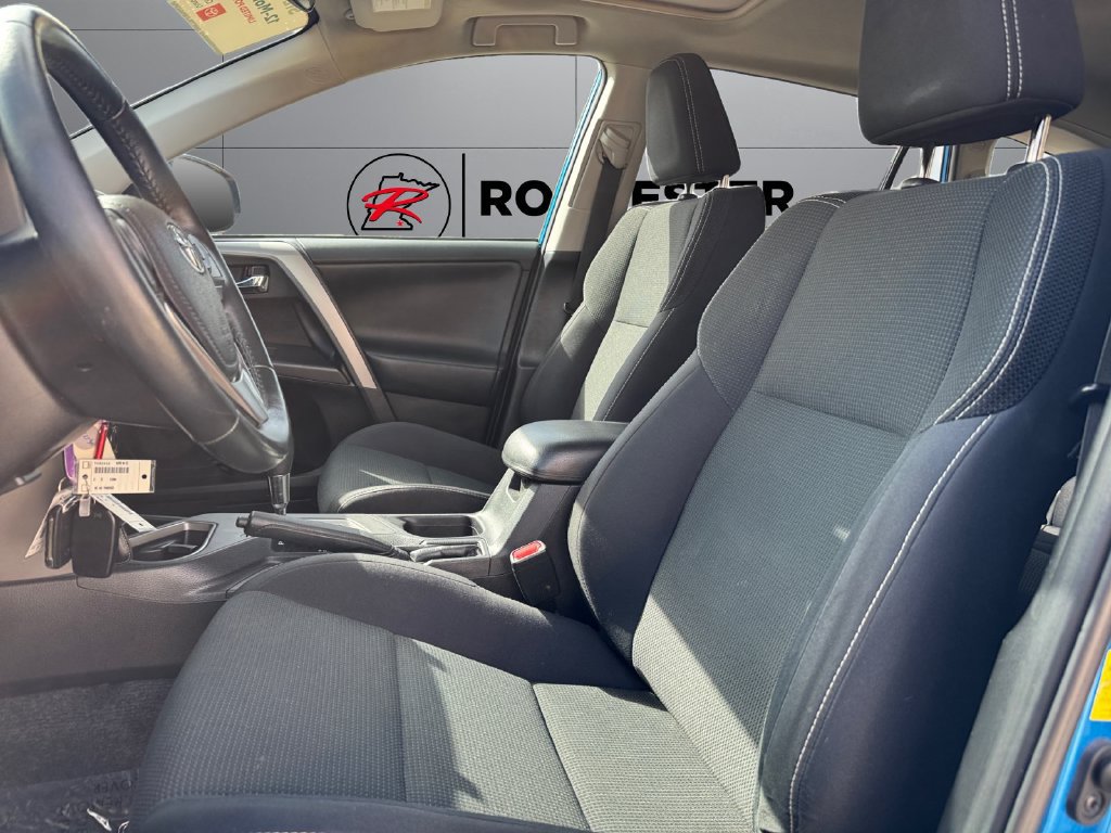 Certified 2018 Toyota RAV4 XLE AWD/4WD image 10
