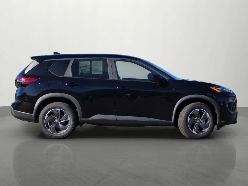 Used 2024 Nissan Rogue SV FWD image 7