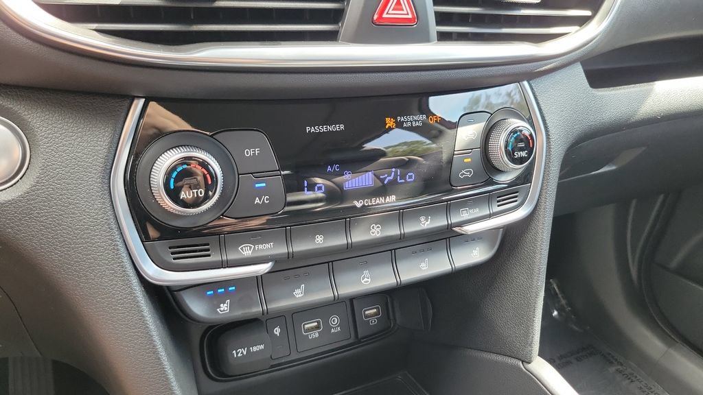 Used 2020 Hyundai Santa Fe Limited FWD image 18