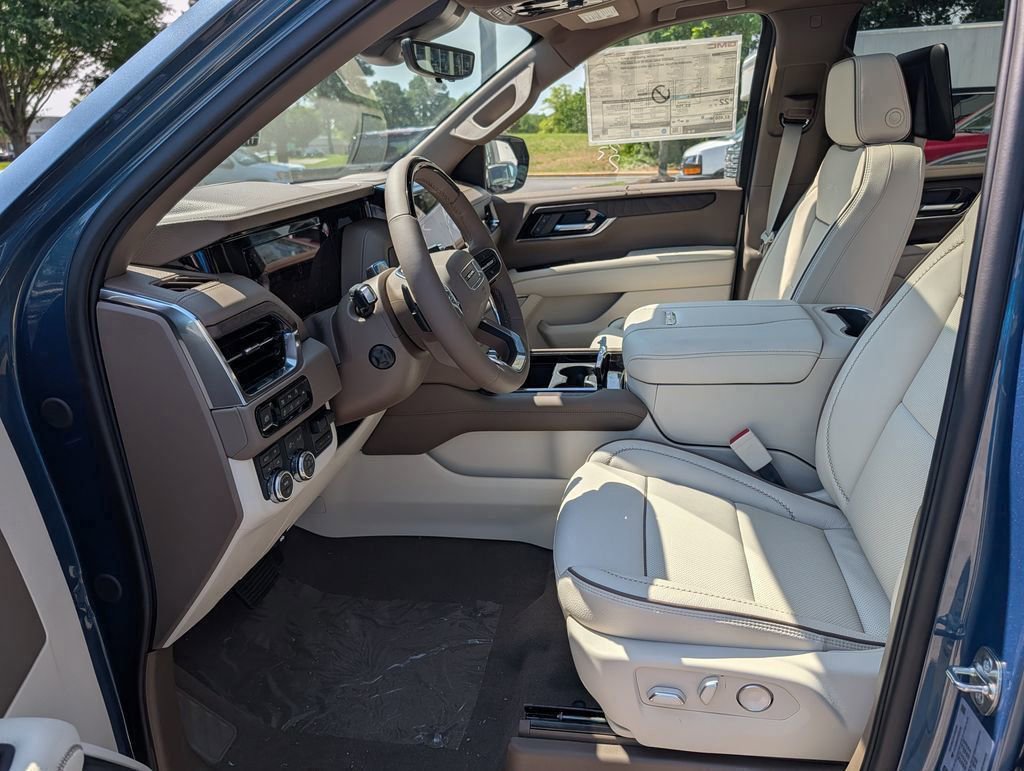 New 2026 GMC Yukon Denali w/ Denali Reserve Package AWD/4WD image 10