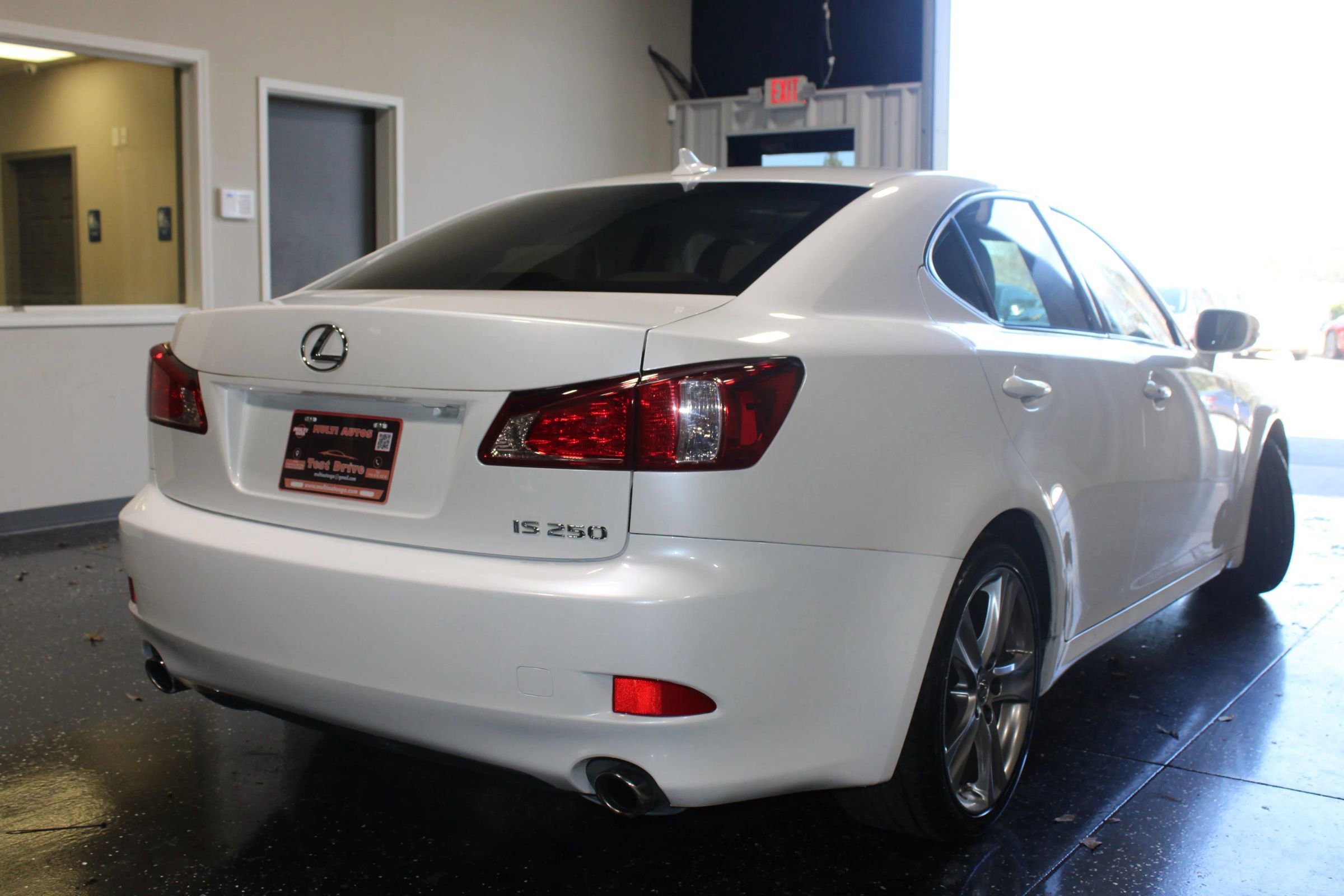 Used 2013 Lexus IS 250 image 2